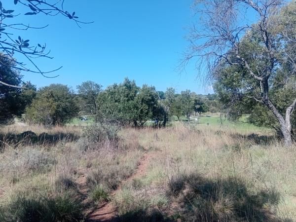 1 500 m² Land