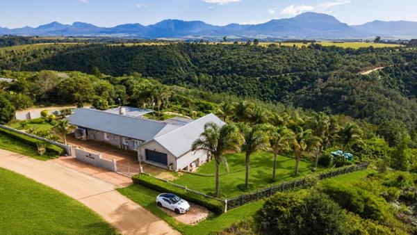 6 Bedroom House