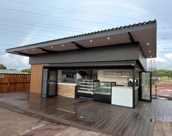 200 m² Commercial space