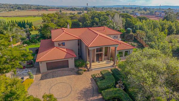 6 Bedroom House