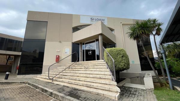 300 m² Office Space