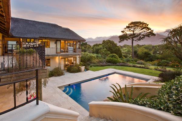 6 Bedroom House