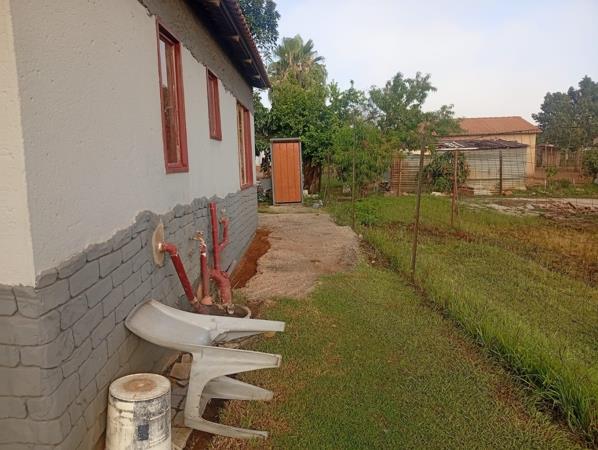 2 Bedroom House