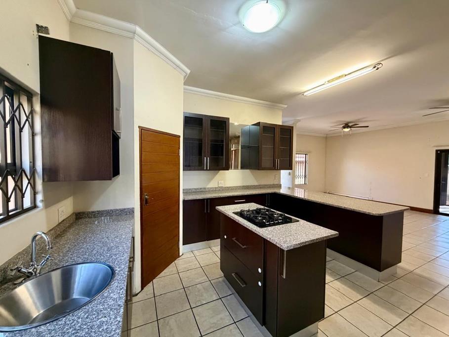 4 Bedroom Townhouse