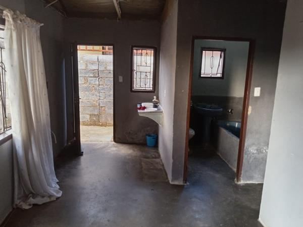 2 Bedroom House