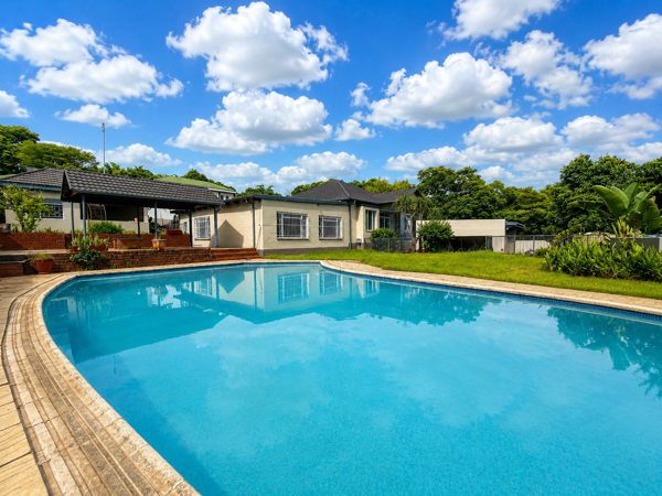 6 Bedroom House