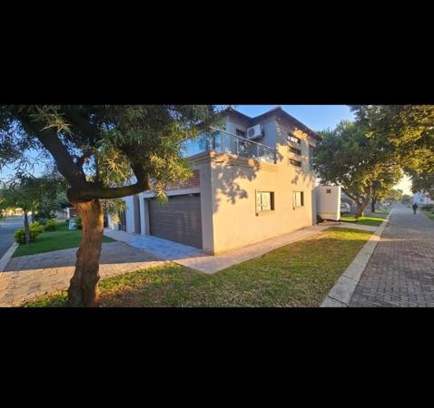 6 Bedroom House