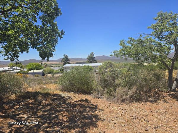 1 279 m² Land