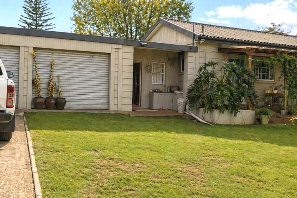 2 Bedroom House
