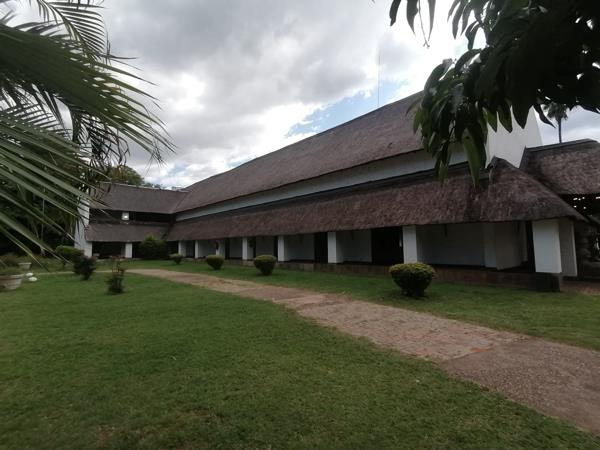 230 m² Commercial space