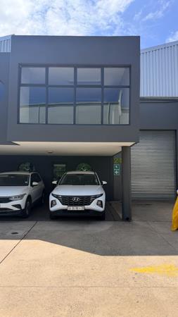 163 m² Industrial space