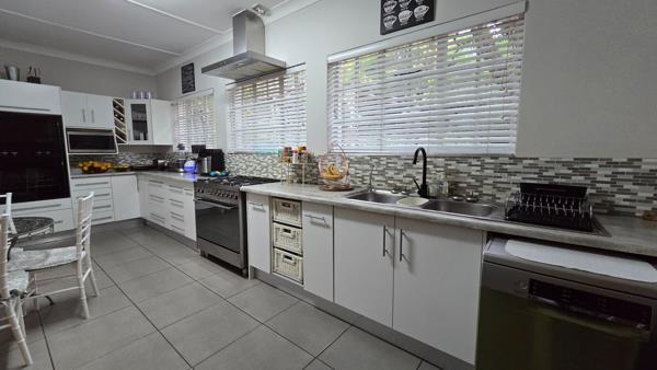 6 Bedroom House