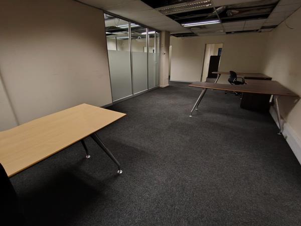 131 m² Commercial space