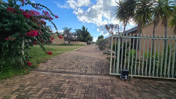 530 m² Land