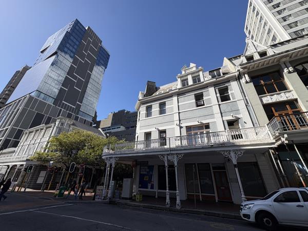 211 m² Commercial space