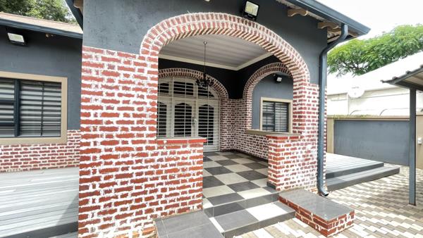 6 Bedroom House