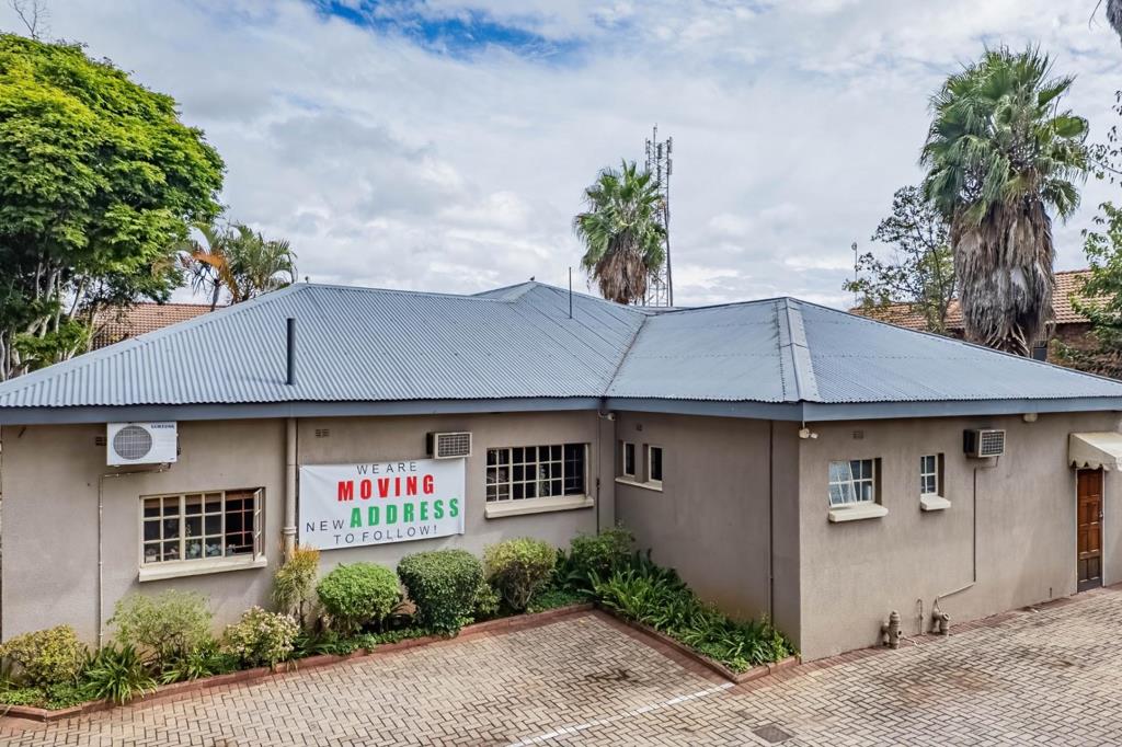 440 m² Office Space