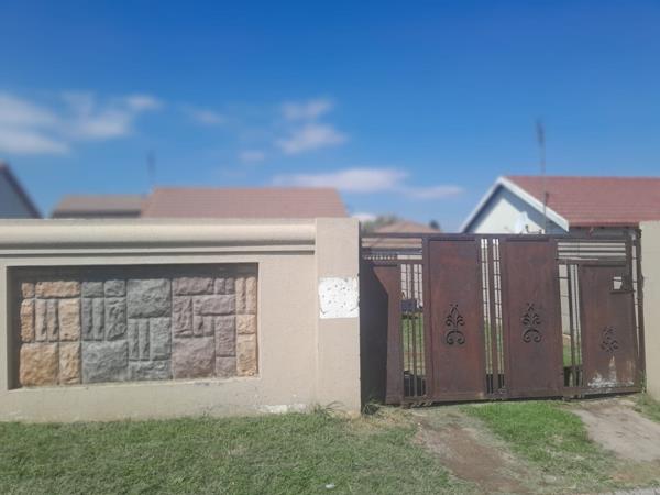 2 Bedroom House