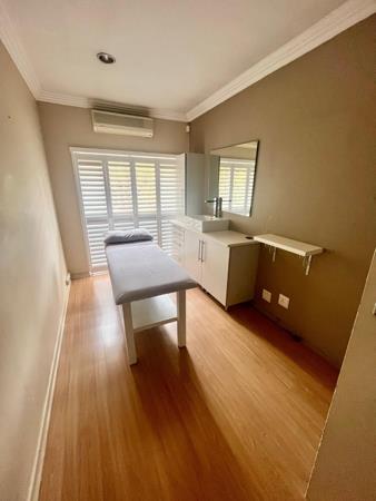 9 700 m² Office Space