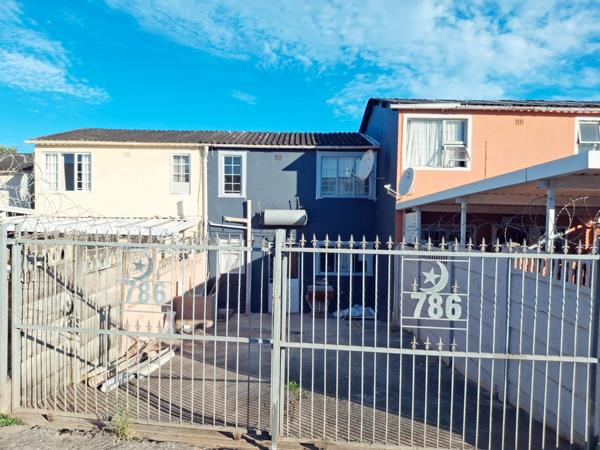2 Bedroom House