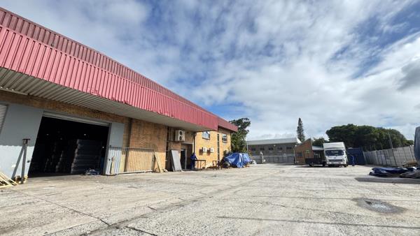 1 600 m² Industrial space