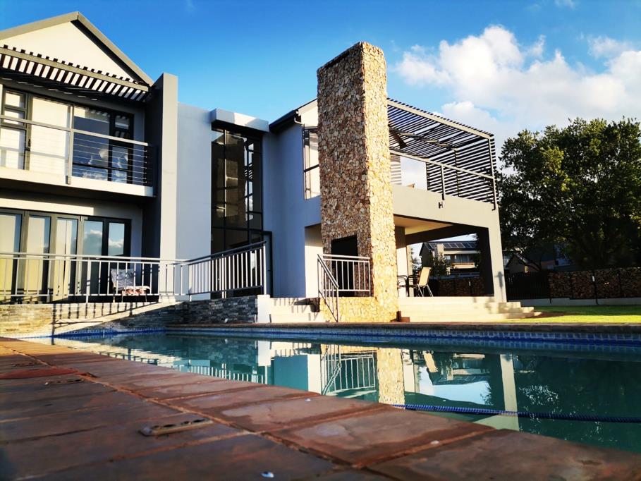 5 Bedroom House