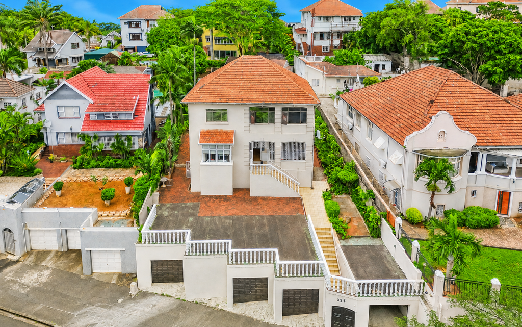 5 Bedroom House