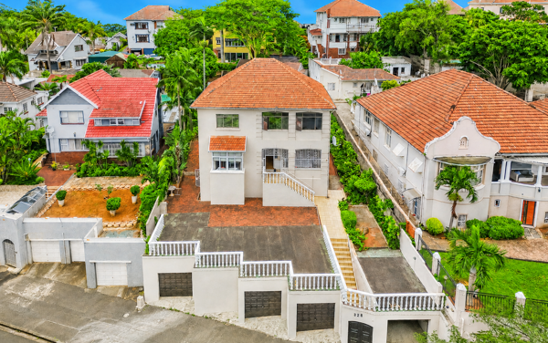 5 Bedroom House