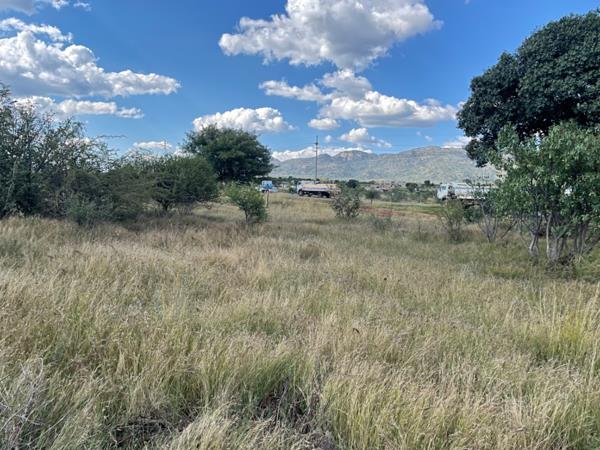 750 m² Land