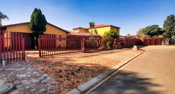 4 Bedroom House