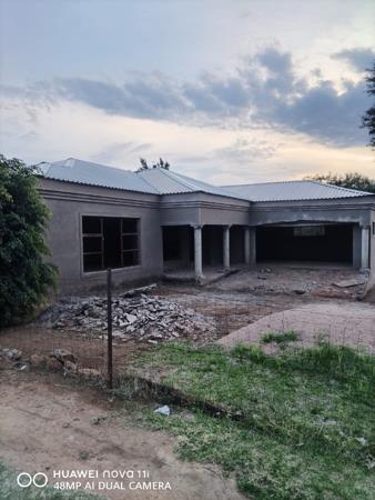 5 Bedroom House