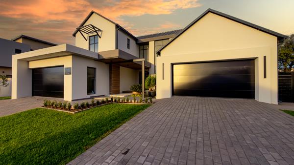 5 Bedroom House