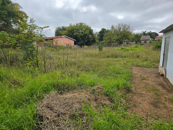 1 103 m² Land