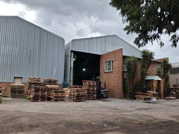 1 600 m² Industrial space