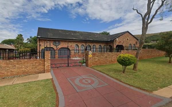 5 Bedroom House