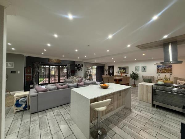 5 Bedroom House