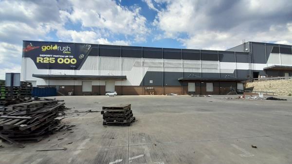 8 124 m² Industrial space
