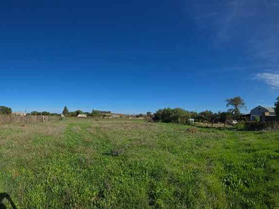 1 979 m² Land