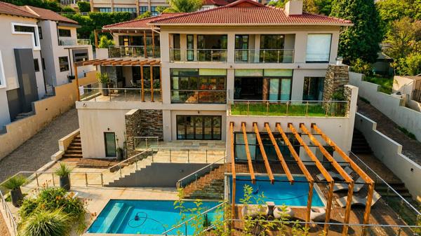 6 Bedroom House