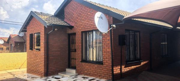 2 Bedroom House