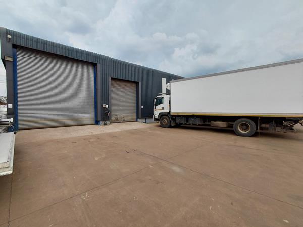 2 400 m² Industrial space