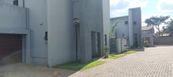 4 Bedroom Townhouse
