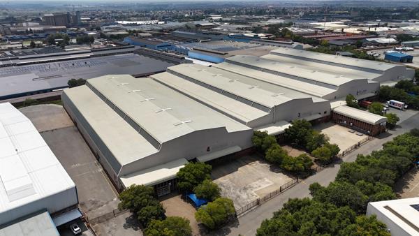 7 242 m² Industrial space