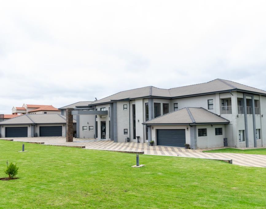 8 Bedroom House