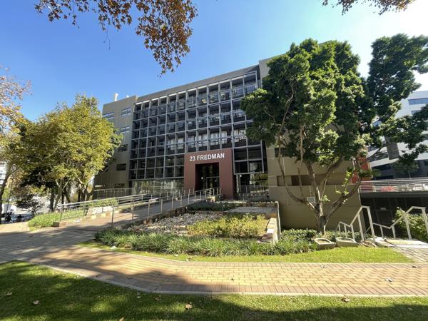 1 929 m² Commercial space