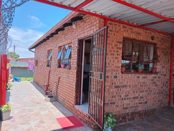 2 Bedroom House
