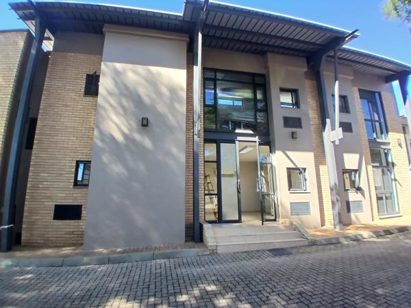 350 m² Commercial space