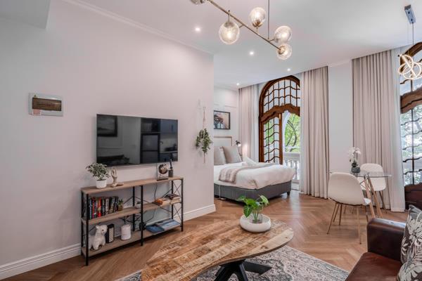 Studio Apartment