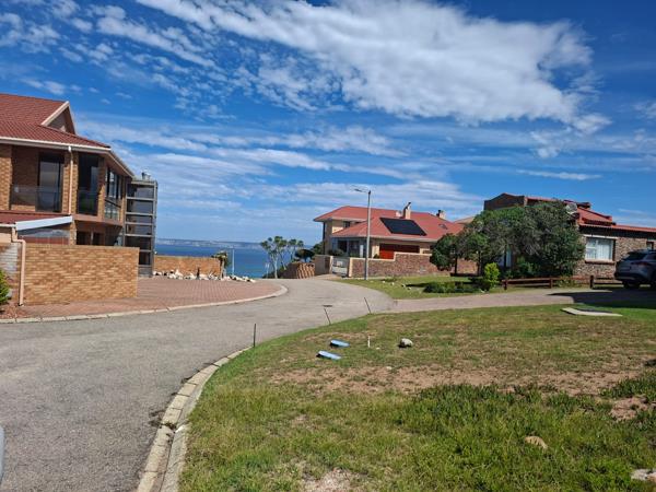 648 m² Land