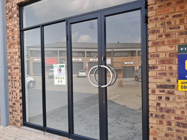 100 m² Commercial space